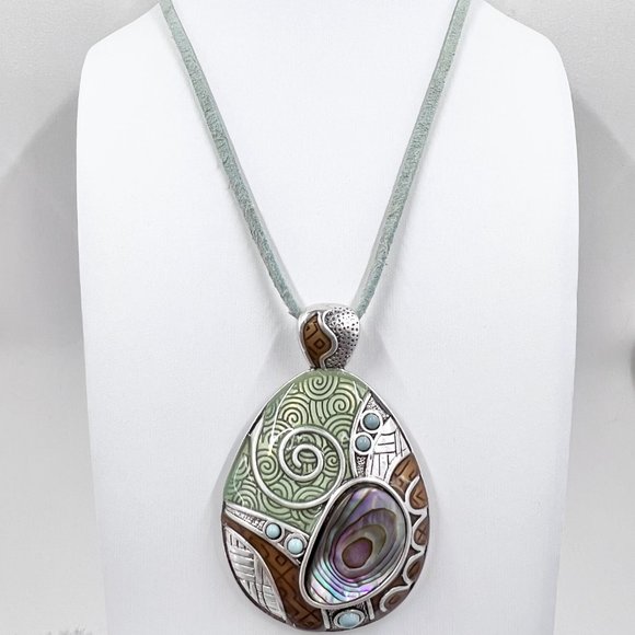 🎉HP🎉 Lia Sophia Abstract Enameled Abalone Silver Tone Pendant 16” Necklace - Picture 3 of 7